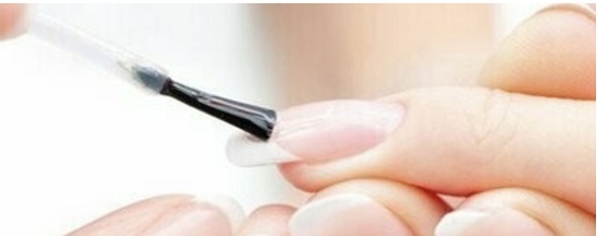 pose faux ongles